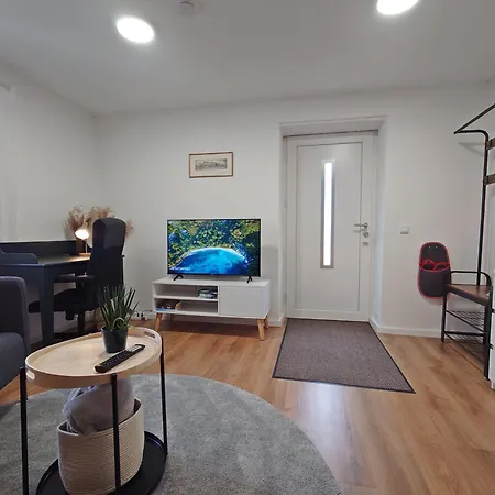 Jirvista-homes, Voll Ausgestattete Im Eg, Kontaktloser Zutritt *